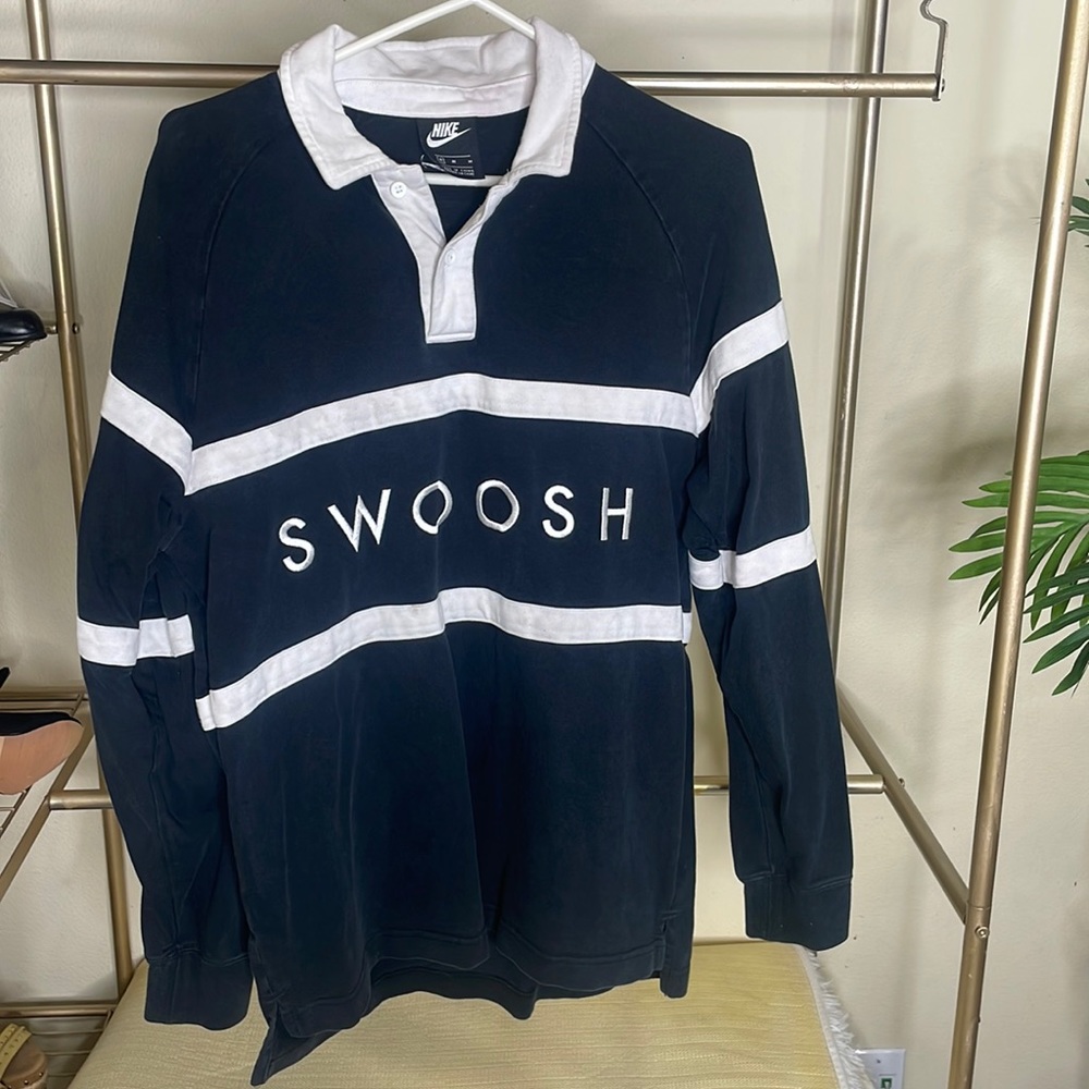 Nike SWOOSH collard shirt Size Medium